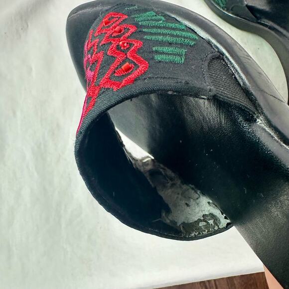 Chico's Women's Size 8M VTG 80s 90s Black Rainbow Embroidery Heeled Slides READ - Picture 7 of 11